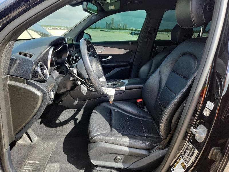 2019 MERCEDES-BENZ GLC 300 7