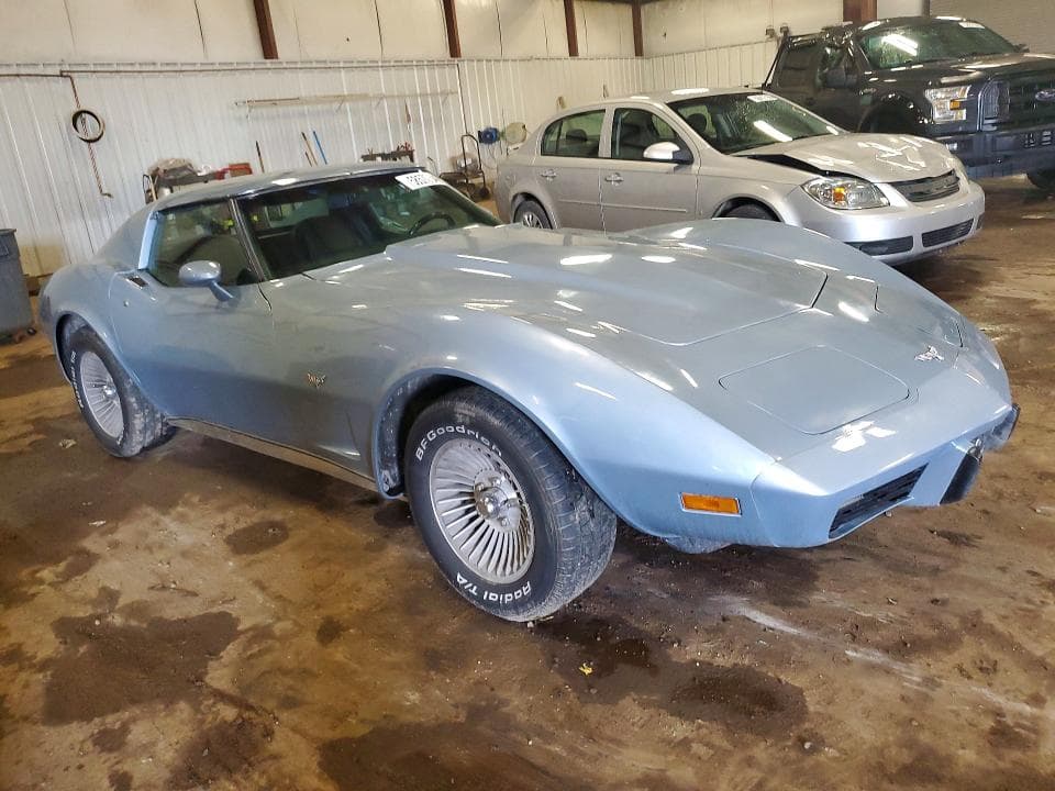 1977 CHEVROLET CORVETTE 4