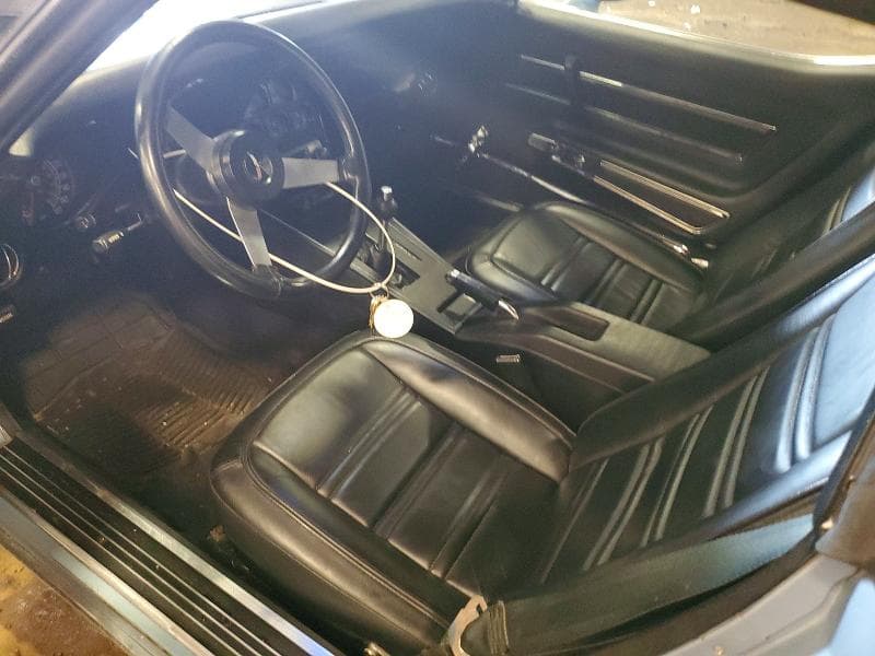 1977 CHEVROLET CORVETTE 8