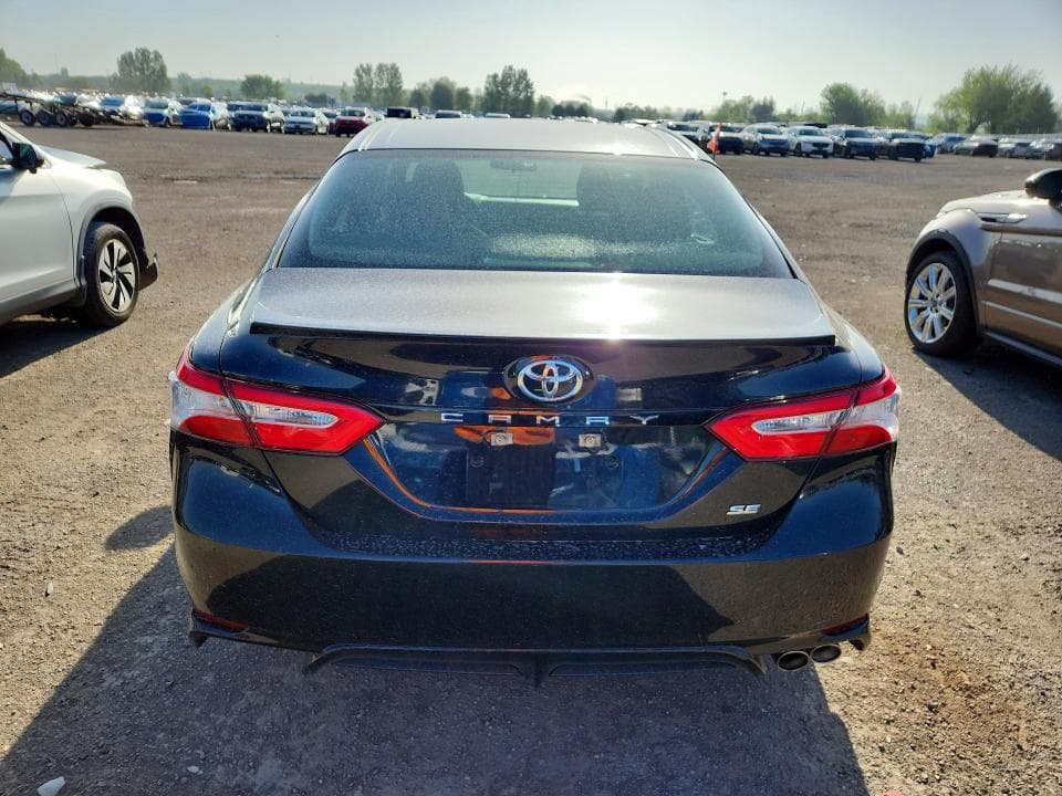 2020 TOYOTA CAMRY SE SE 6