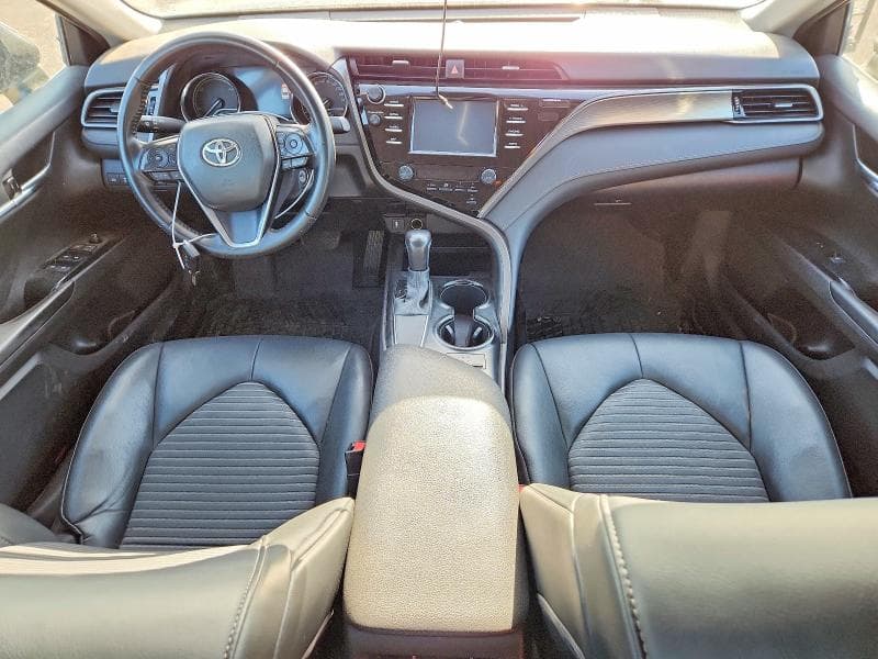 2020 TOYOTA CAMRY SE SE 8