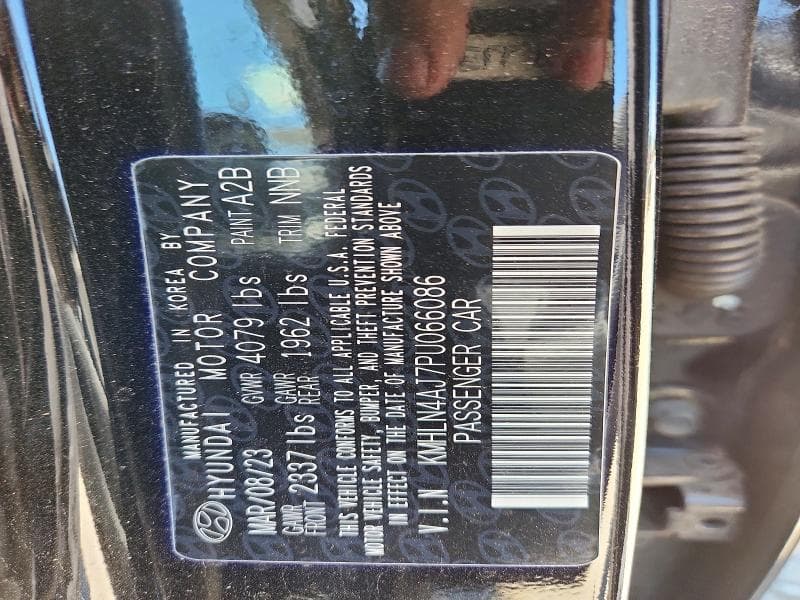 2023 HYUNDAI ELANTRA LIMITED 12