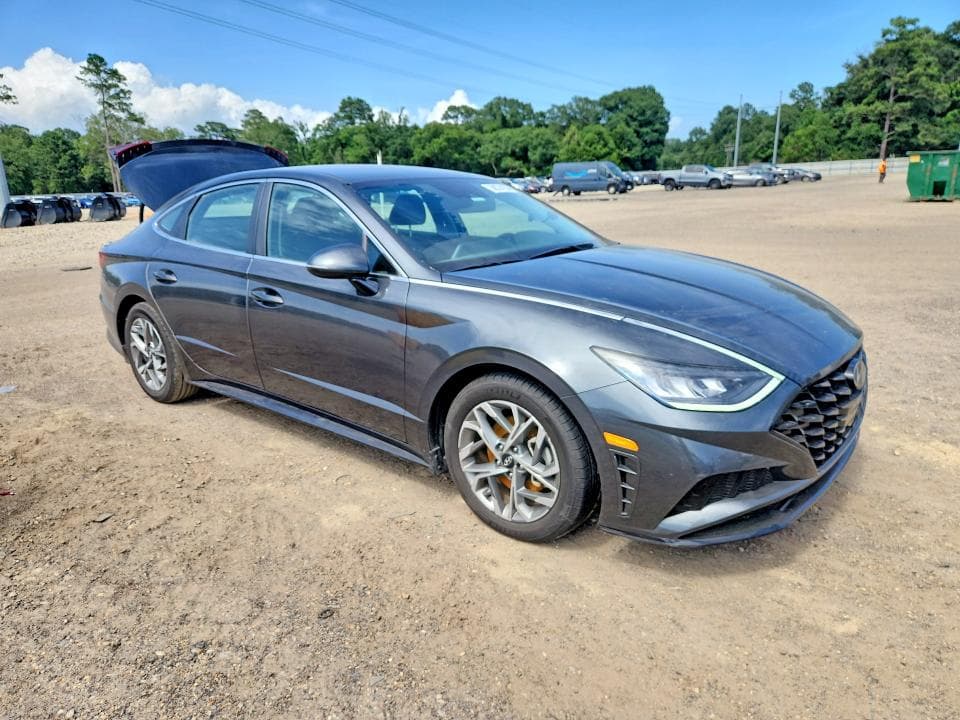 2022 HYUNDAI SONATA SEL 4
