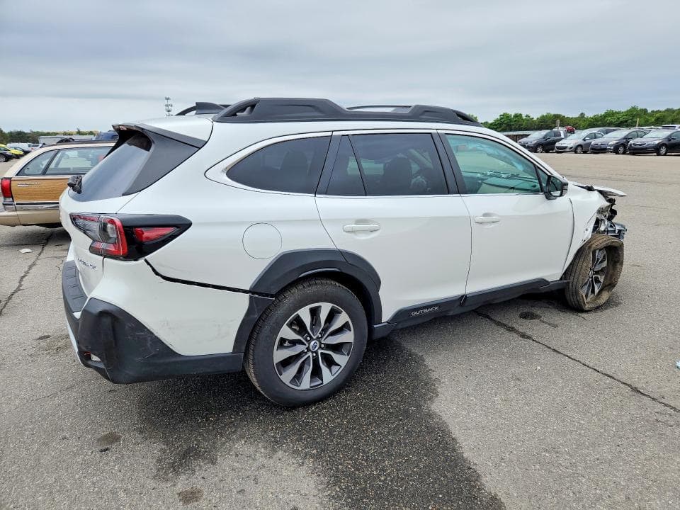 2025 SUBARU OUTBACK LIMITED 3
