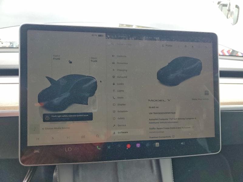 2024 TESLA MODEL Y 9