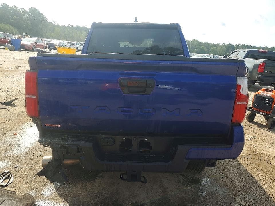 2025 TOYOTA TACOMA SR5 SR5 6