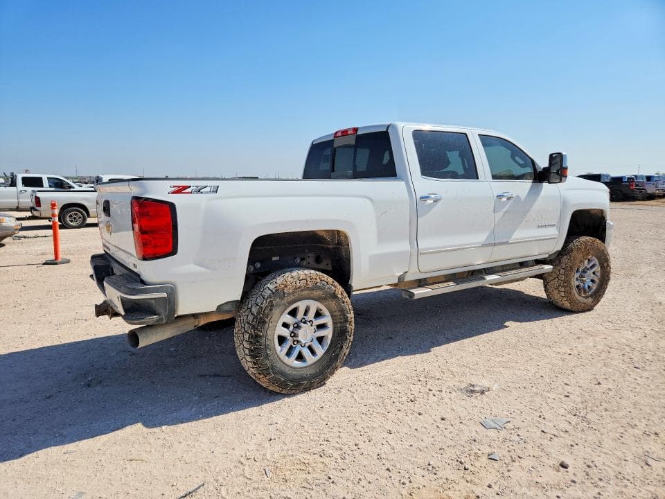 2019 CHEVROLET SILVERADO K2500 HEAVY DUTY LTZ 3