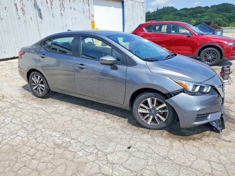 2021 NISSAN VERSA SV 4