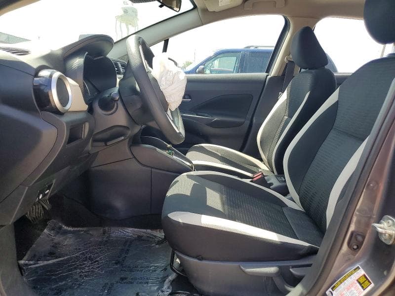2021 NISSAN VERSA SV 7