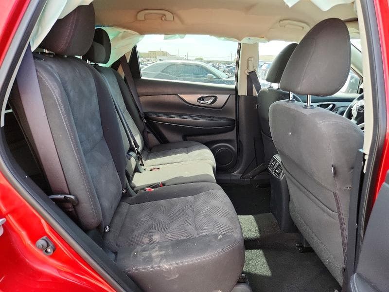 2016 NISSAN ROGUE SV 11