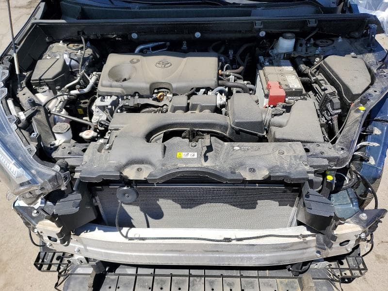 2024 TOYOTA RAV4 XLE PREMIUM 12