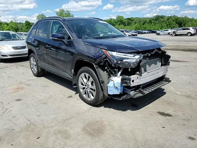 2024 TOYOTA RAV4 XLE PREMIUM 15