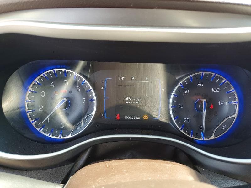 2017 CHRYSLER PACIFICA TOURING 9
