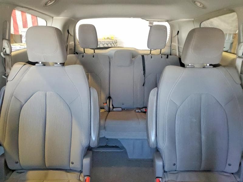 2017 CHRYSLER PACIFICA TOURING 10