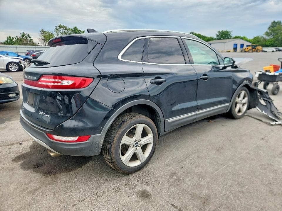 2017 LINCOLN MKC 3
