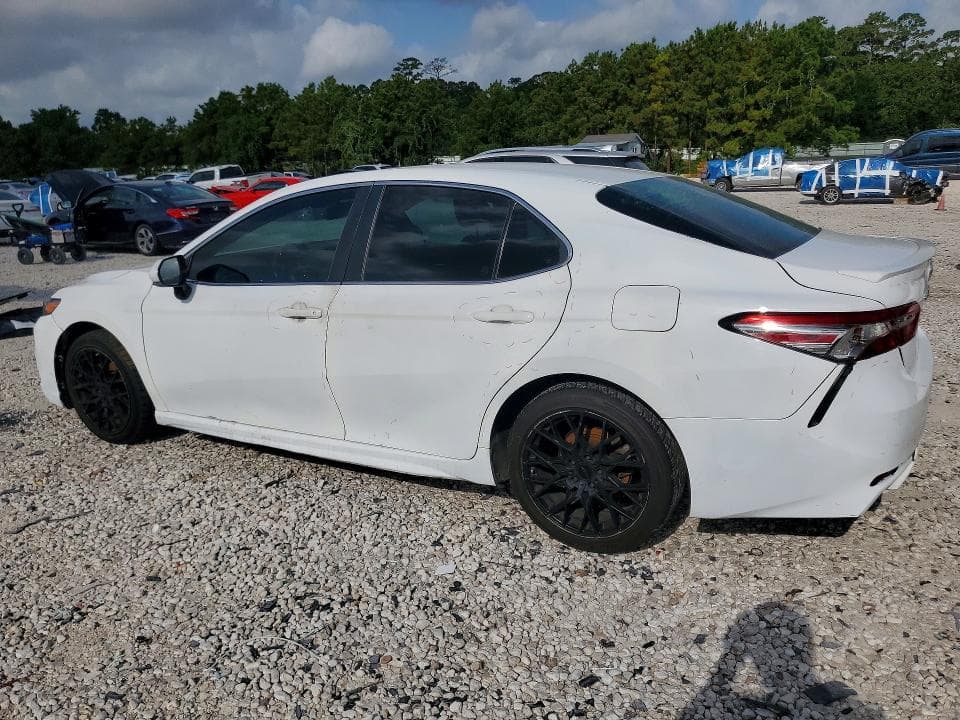 2018 TOYOTA CAMRY SE SE 2