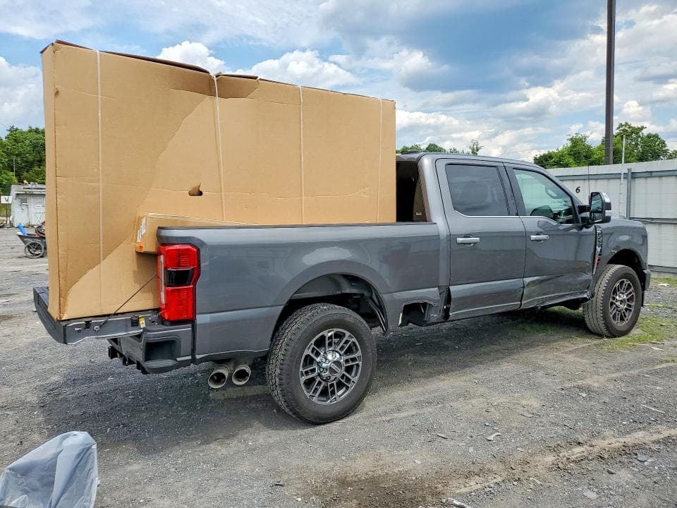 2025 FORD FORD 4
