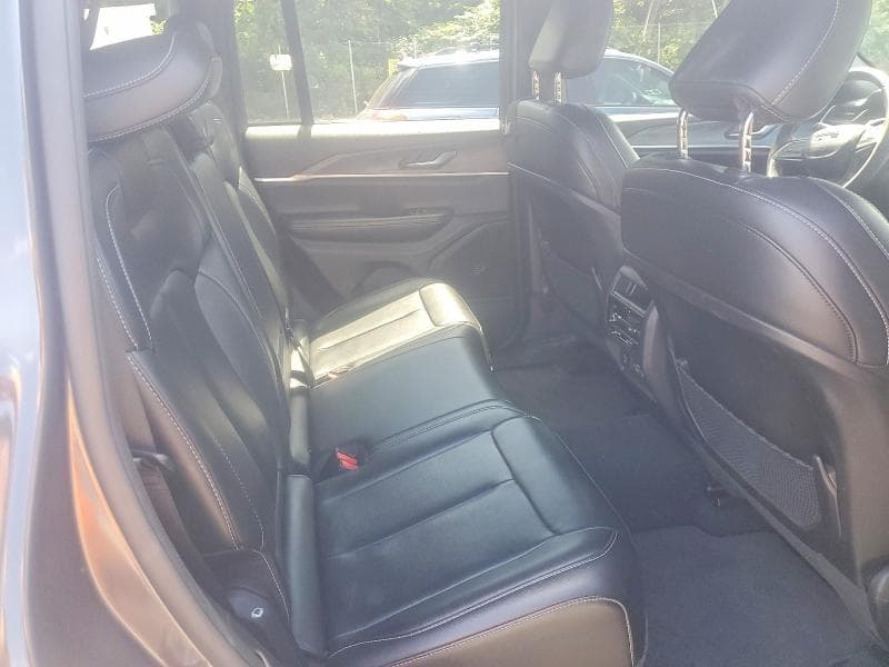 2024 JEEP GRAND CHEROKEE LIMITED 11