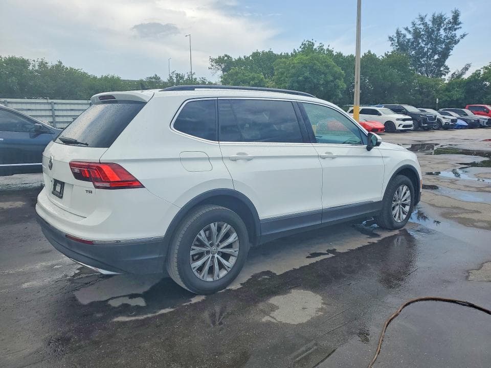 2018 VOLKSWAGEN TIGUAN SE 3