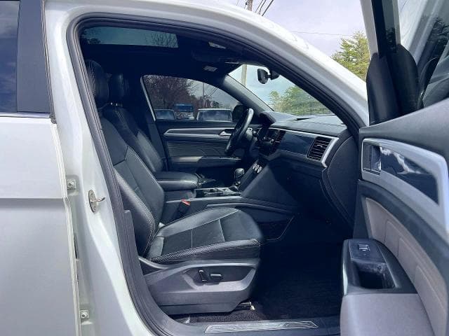 2022 VOLKSWAGEN ATLAS CROSS SPORT SEL R-LINE SEL R-LINE 6