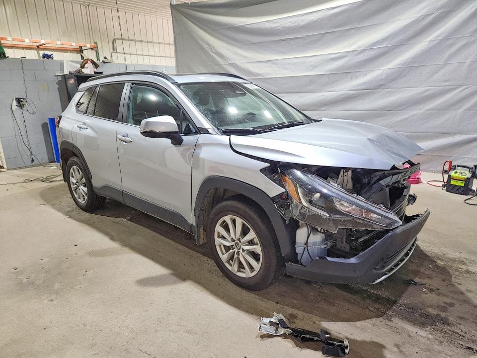 2023 TOYOTA COROLLA CROSS LE 4