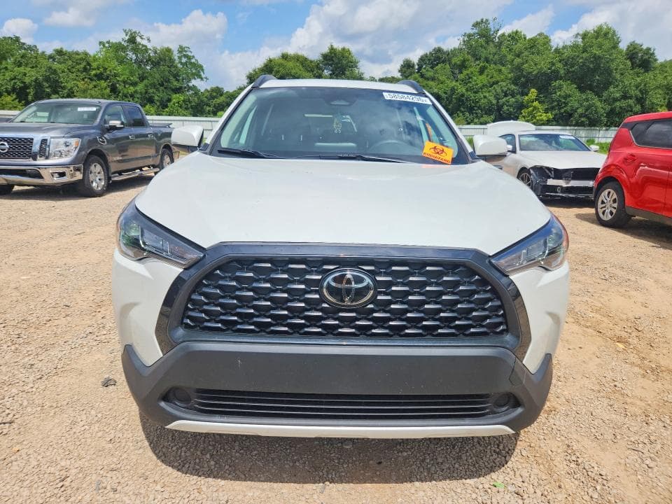2024 TOYOTA COROLLA CROSS LE 5