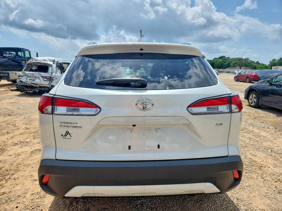 2024 TOYOTA COROLLA CROSS LE 6