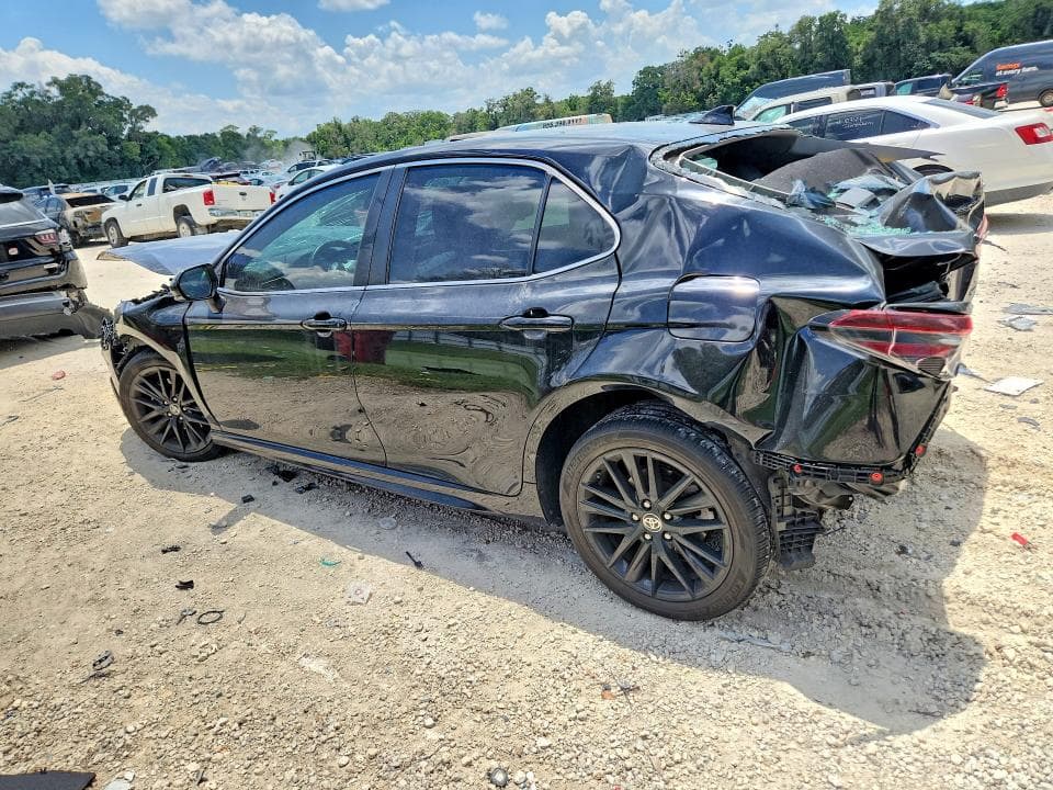 2023 TOYOTA CAMRY SE 2