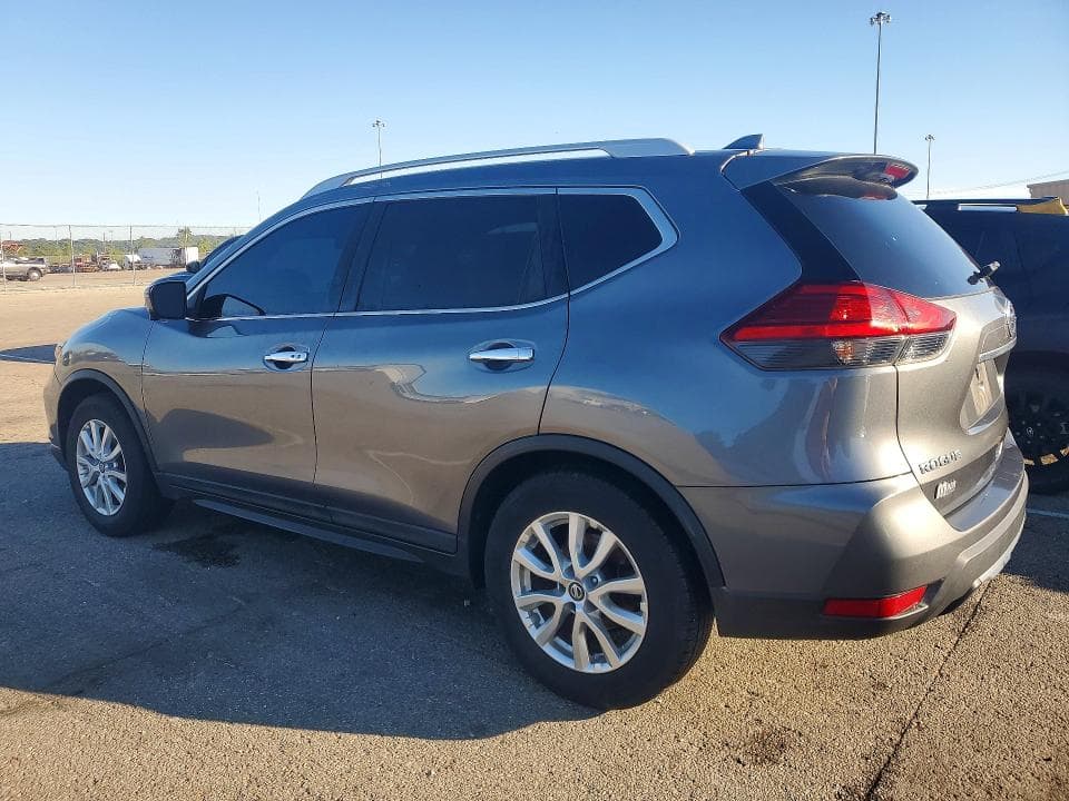 2017 NISSAN ROGUE SV 2