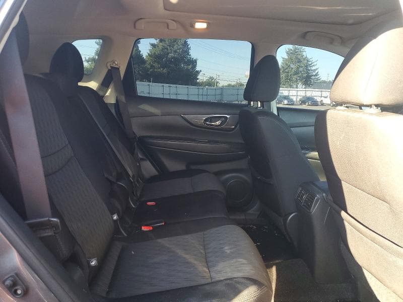 2017 NISSAN ROGUE SV 11