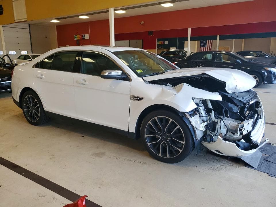 2019 FORD TAURUS LIMITED 4