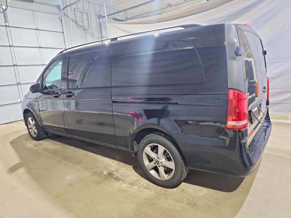 2022 MERCEDES-BENZ METRIS 2