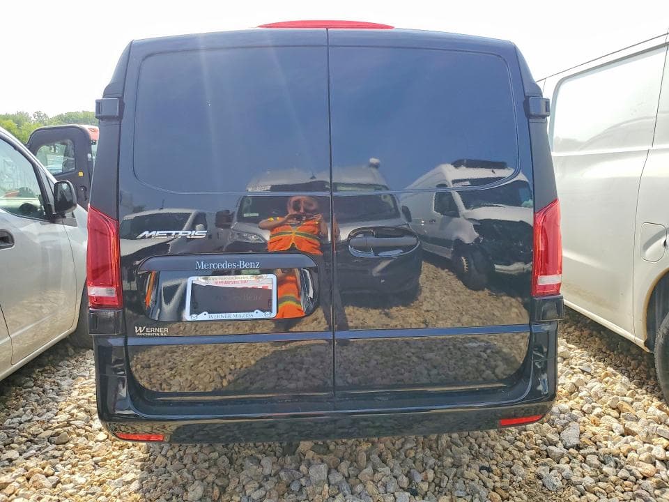 2022 MERCEDES-BENZ METRIS 6