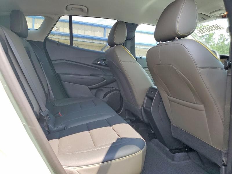 2025 CHEVROLET TRAX ACTIV 11