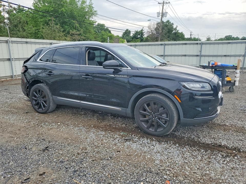 2023 LINCOLN NAUTILUS RESERVE 4