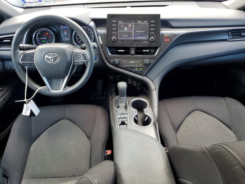 2022 TOYOTA CAMRY LE LE 8