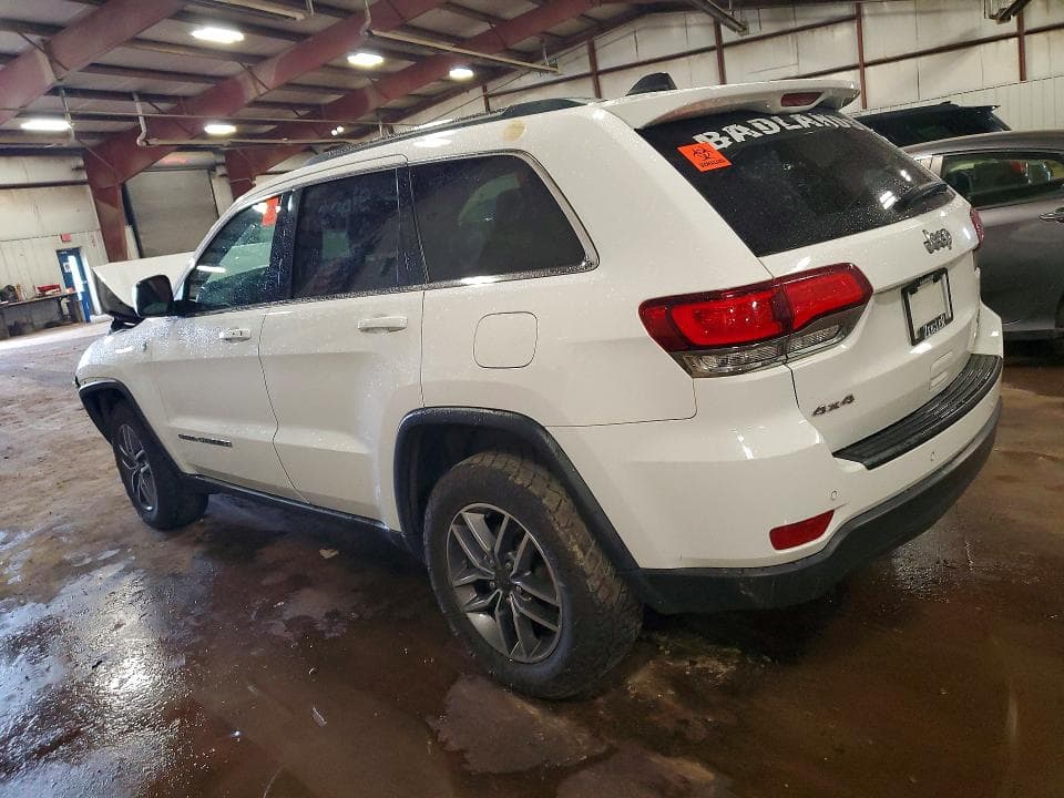 2020 JEEP GRAND CHEROKEE LAREDO 2