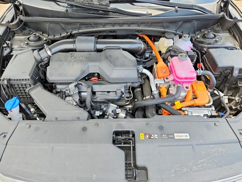 2026 HYUNDAI TUCSON HYBRID LIMITED LIMITED 12