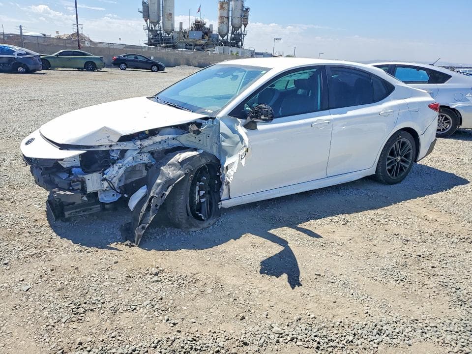 2025 TOYOTA CAMRY SE - 1