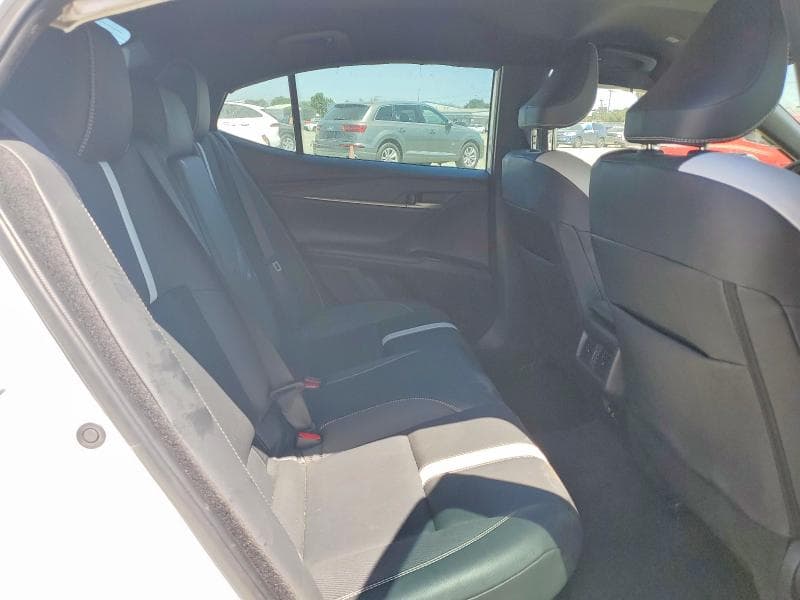 2025 TOYOTA CAMRY SE 10