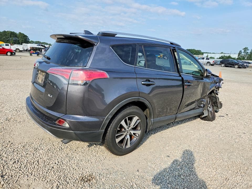 2017 TOYOTA RAV4 XLE 3