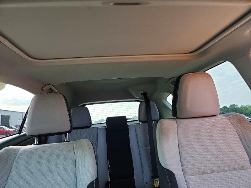 2017 TOYOTA RAV4 XLE 10
