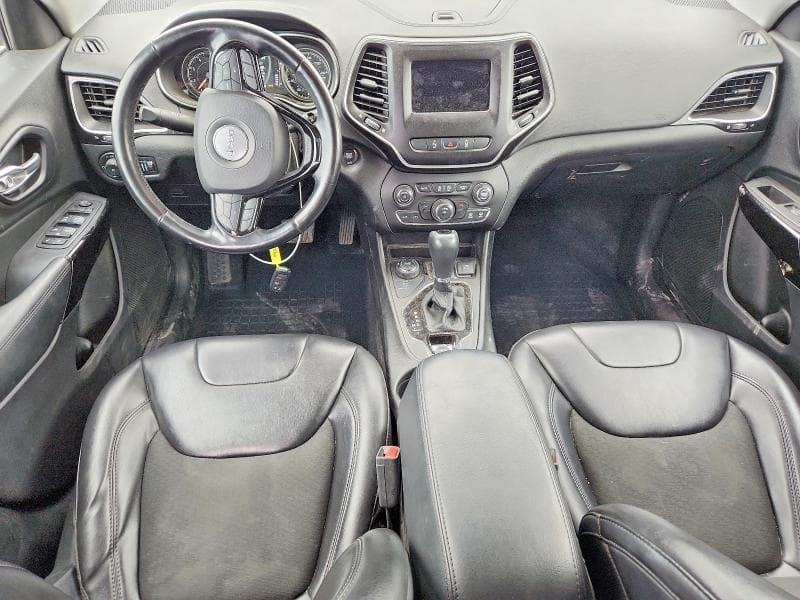 2021 JEEP CHEROKEE LATITUDE PLUS 8