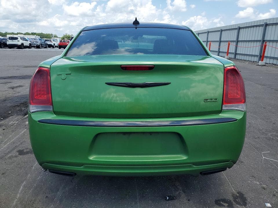 2019 CHRYSLER 300 LIMITED 6