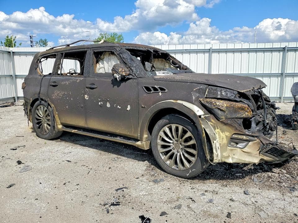 2017 INFINITI QX80 BASE 4