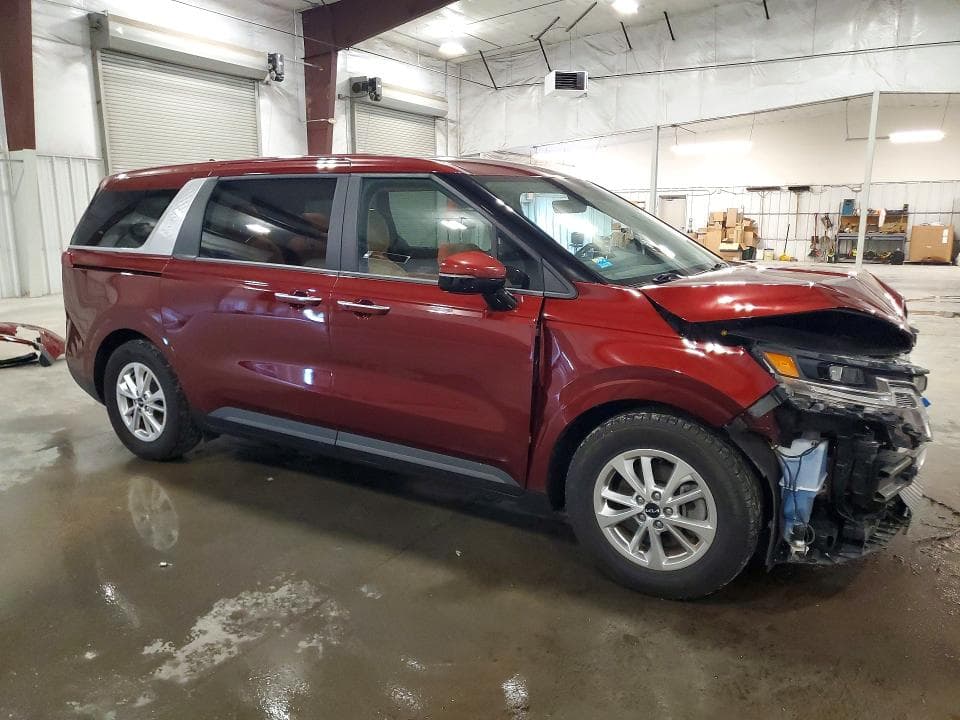 2023 KIA CARNIVAL LX 4