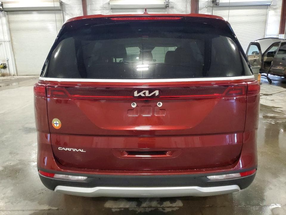 2023 KIA CARNIVAL LX 6