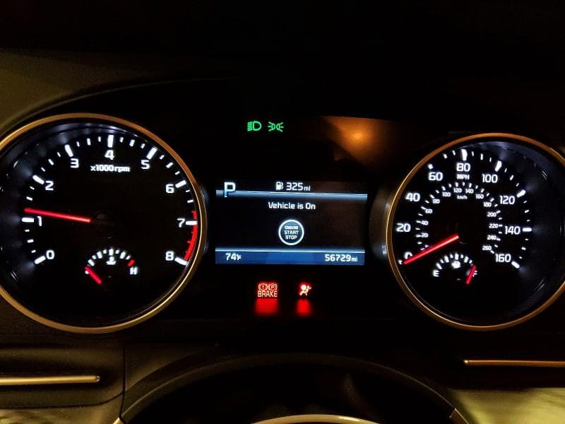 2023 KIA CARNIVAL LX 9