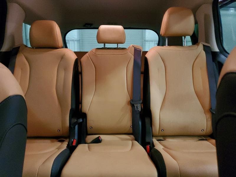 2023 KIA CARNIVAL LX 10