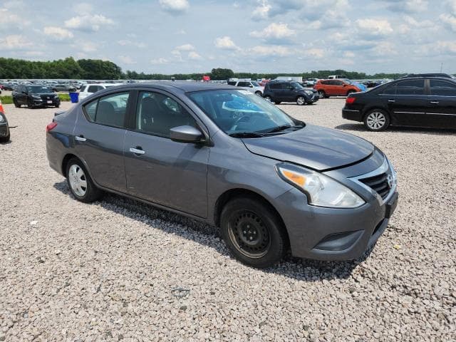 2019 NISSAN VERSA SV 4